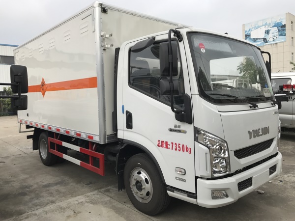 躍進(jìn)3.65噸民爆物品運(yùn)輸車(chē)炸藥車(chē)